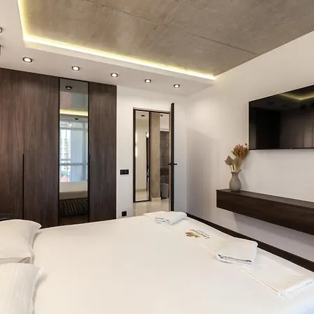 Leogrand Jacuzzi On Shevchenka 31A Apartment Lviv Exterior photo
