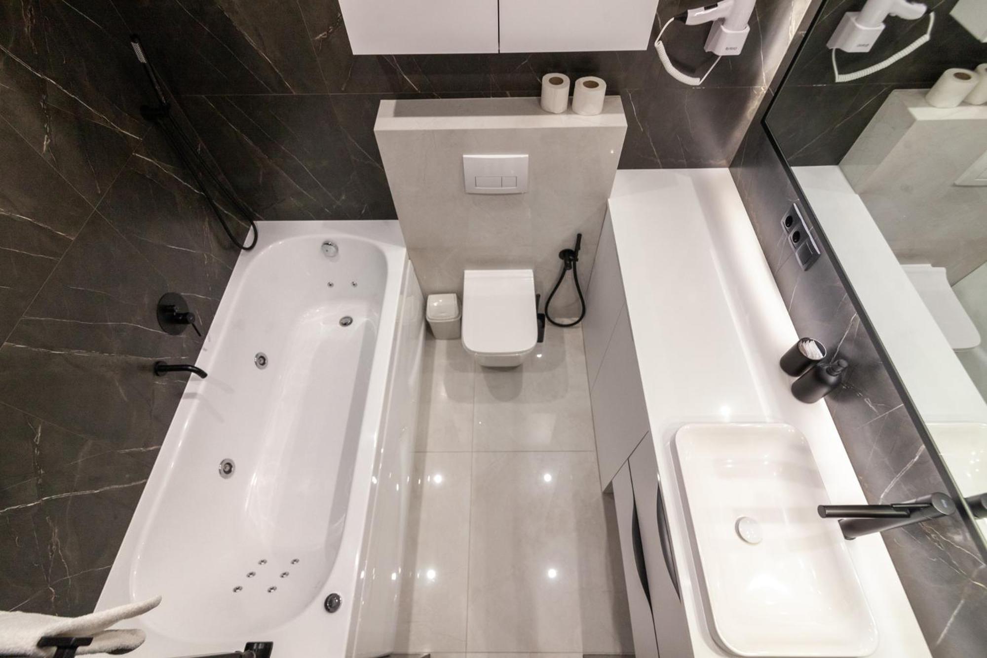 Leogrand Jacuzzi On Shevchenka 31a Lviv
